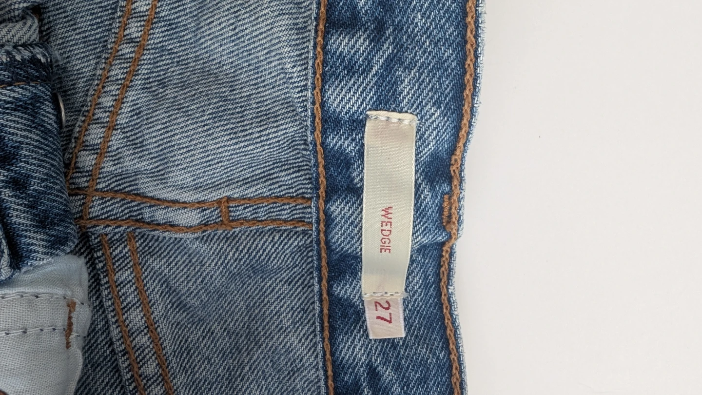 Levi's Wedgie Fit Jeans Size 27 - photo 4