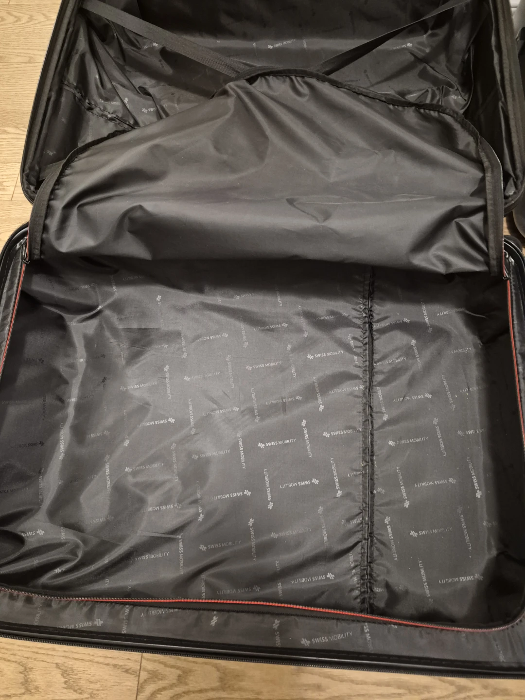 Two Hard-Shell Suitcases - photo 4