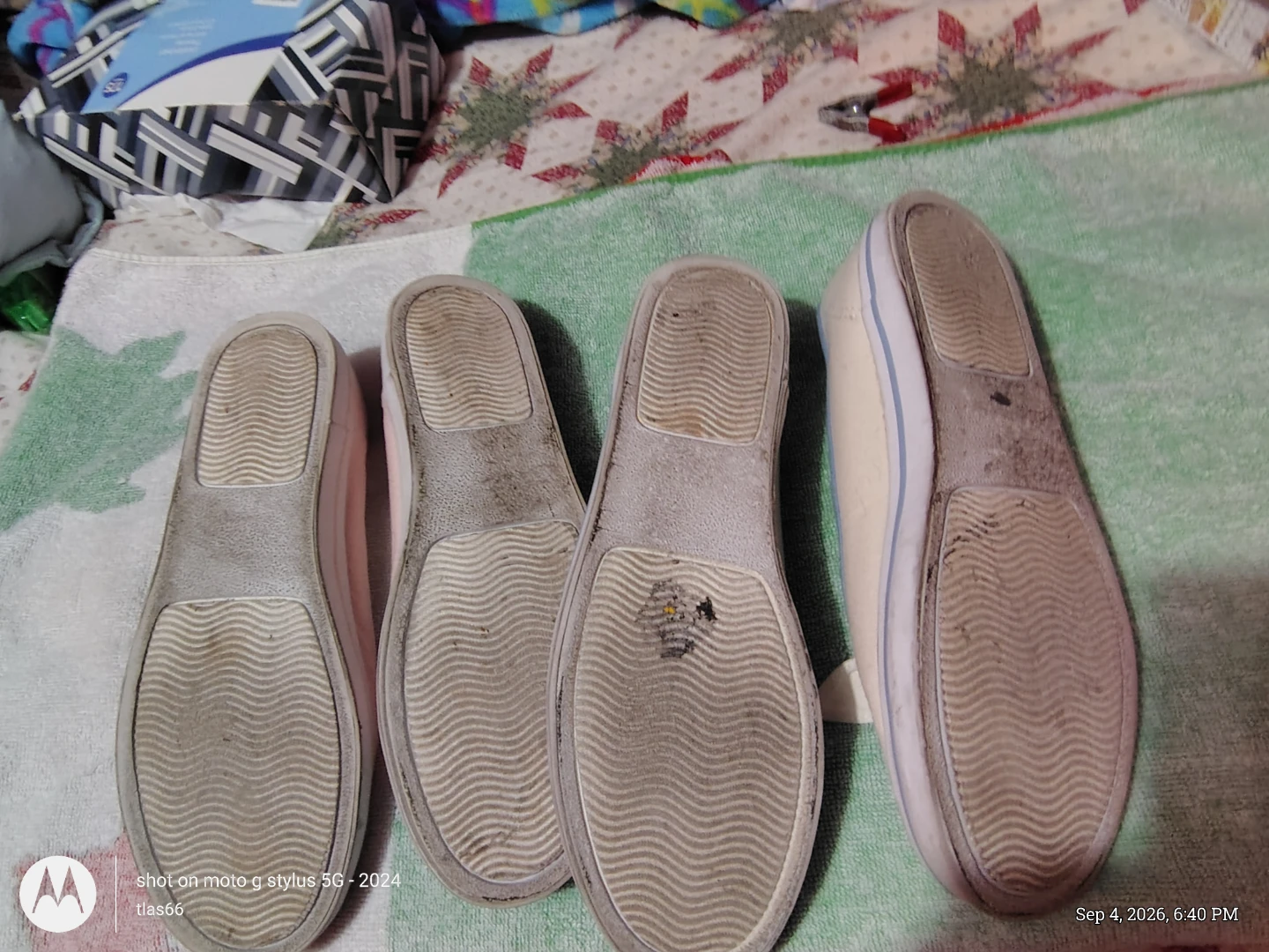 Two Pairs of Basic Editions Bow Ballet Flats Size 7 - photo 3