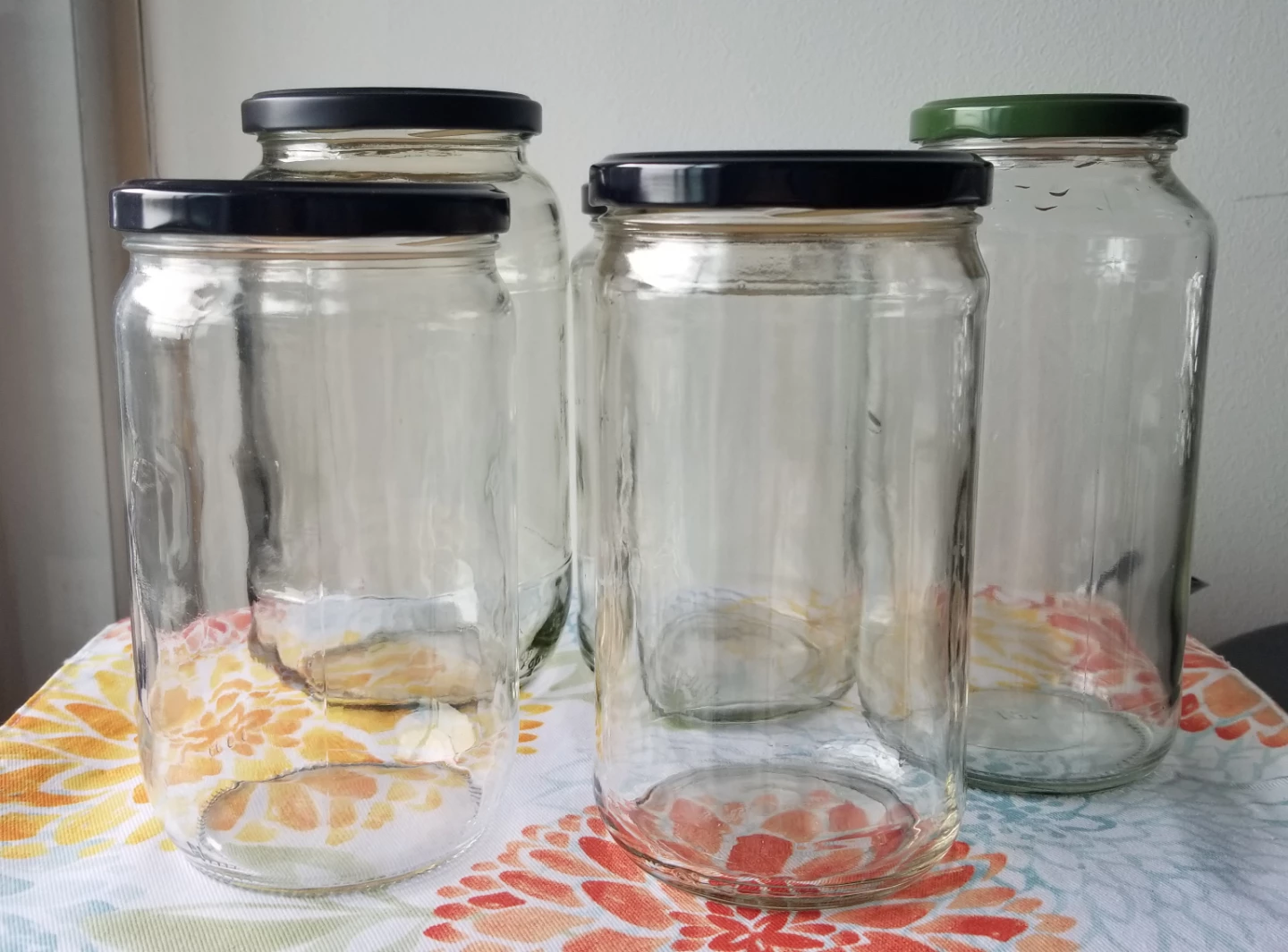 Set of 5 Glass Jars with Lids - photo 4