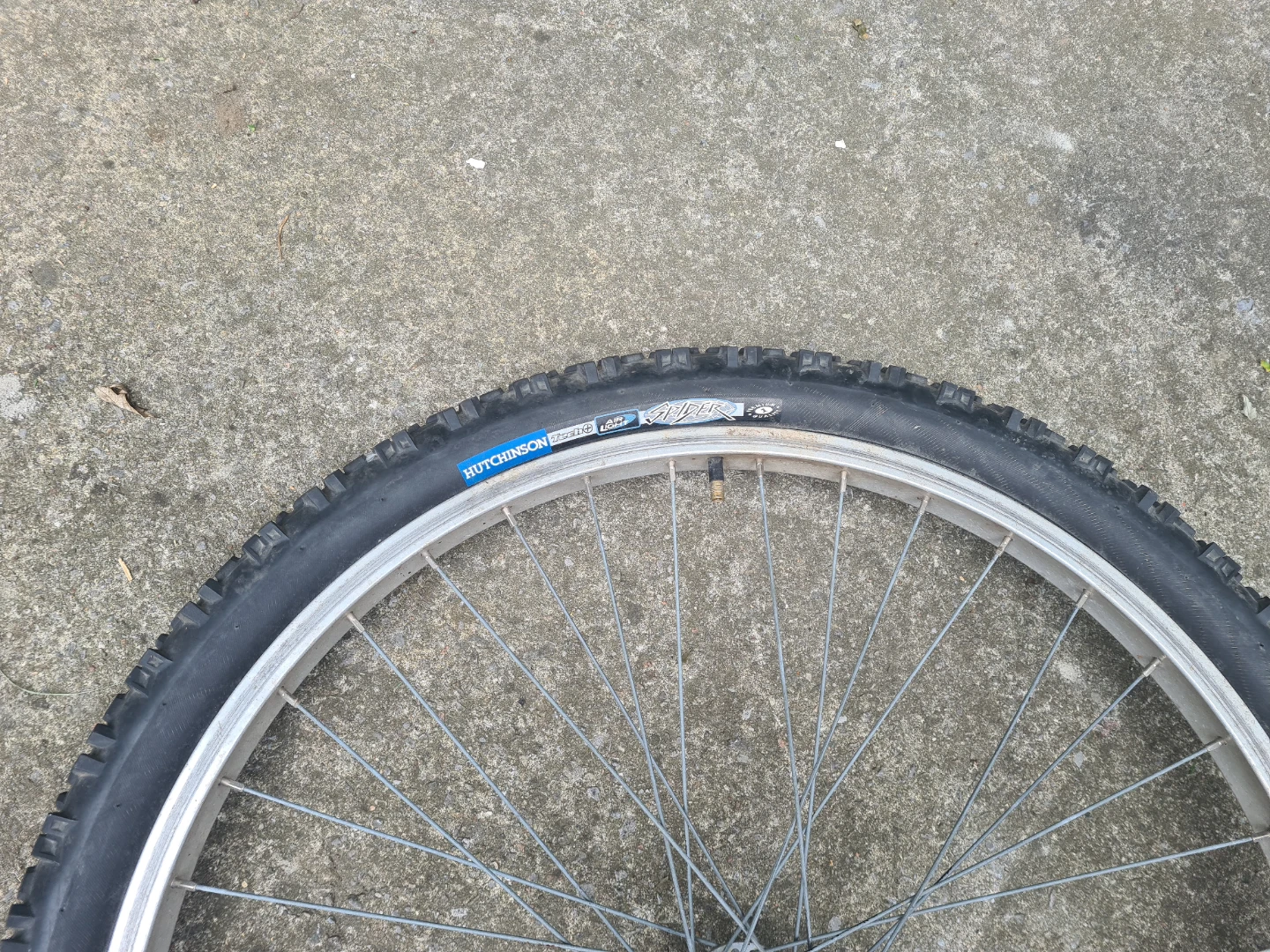Hutchinson Spider 26 inch Bicycle Wheels - photo 3