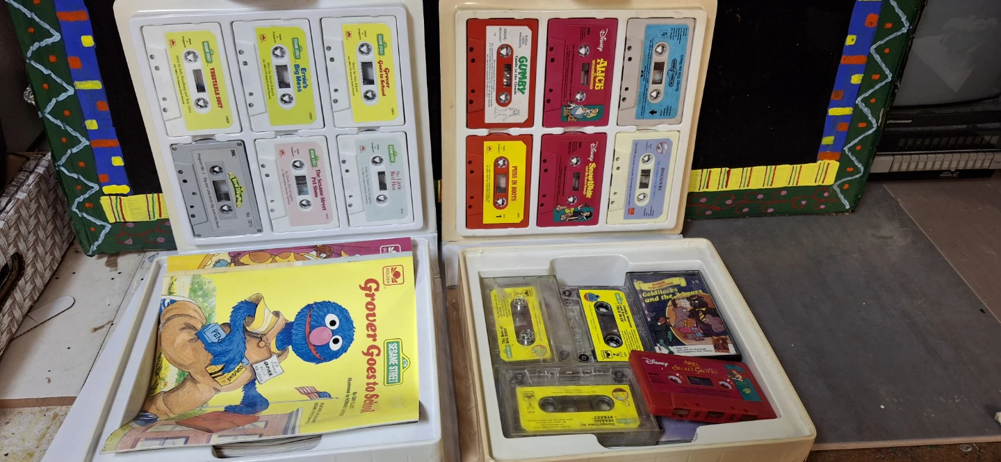 Childens' books and tapes - photo 2