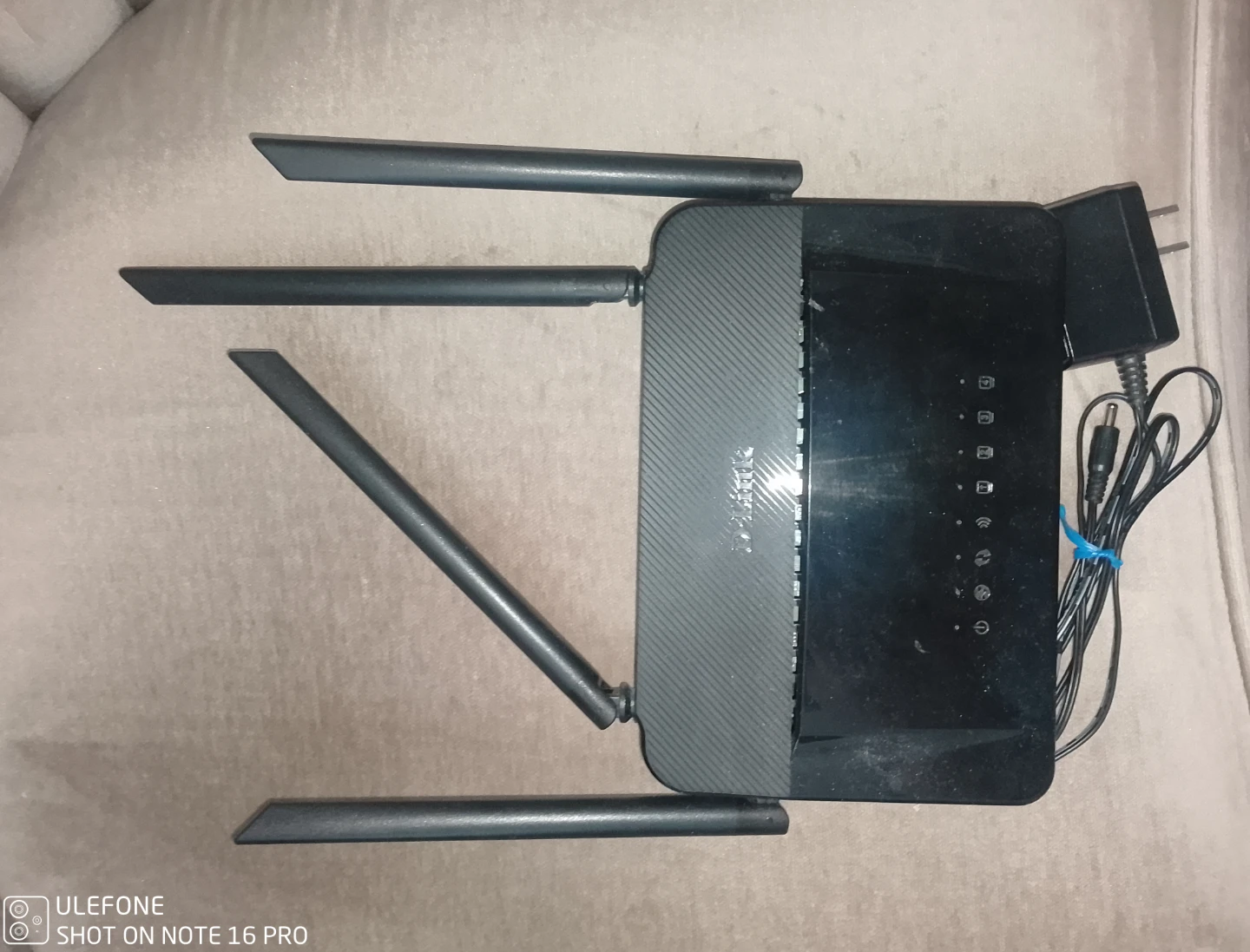 D-Link DIR-822