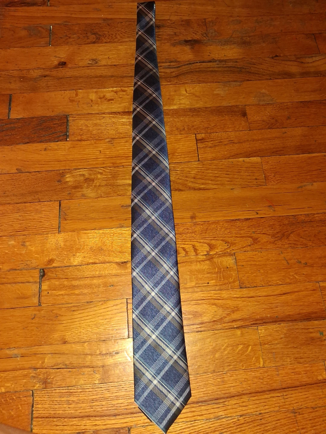 Unique Ties - photo 2