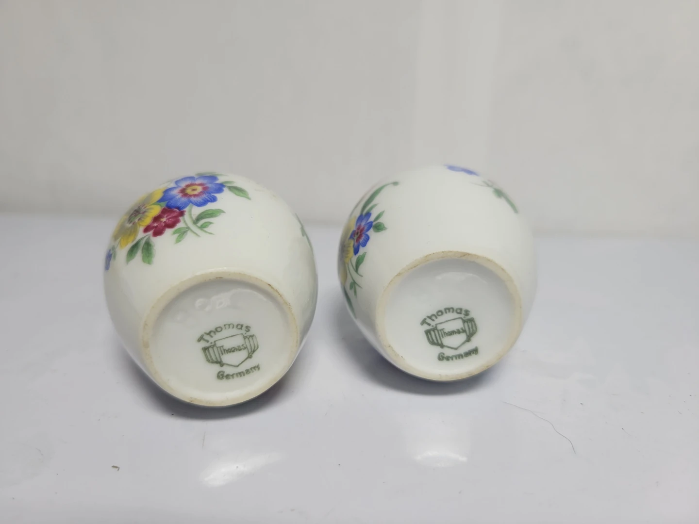 Vintage Thomas Germany Floral Salt and Pepper Shakers - photo 3