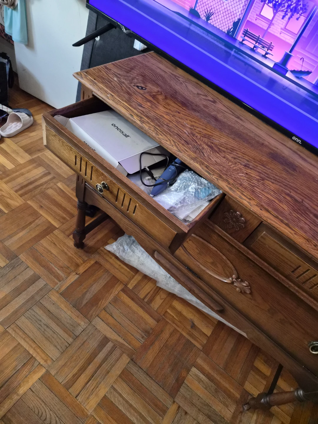 Vintage Wooden Credenza - photo 3
