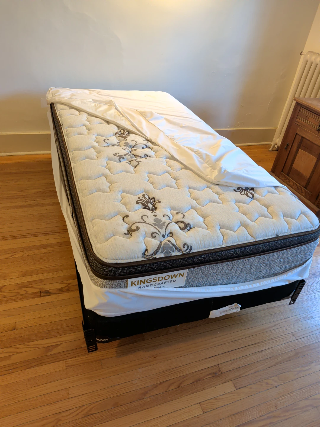 Kingsdown Handcrafted Twin Mattress - photo 2