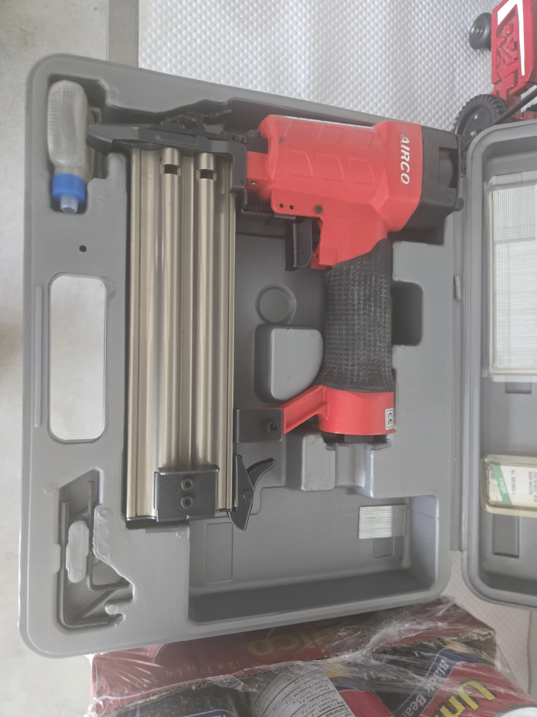 Airco Brad Nailer with Carrying Case - photo 2