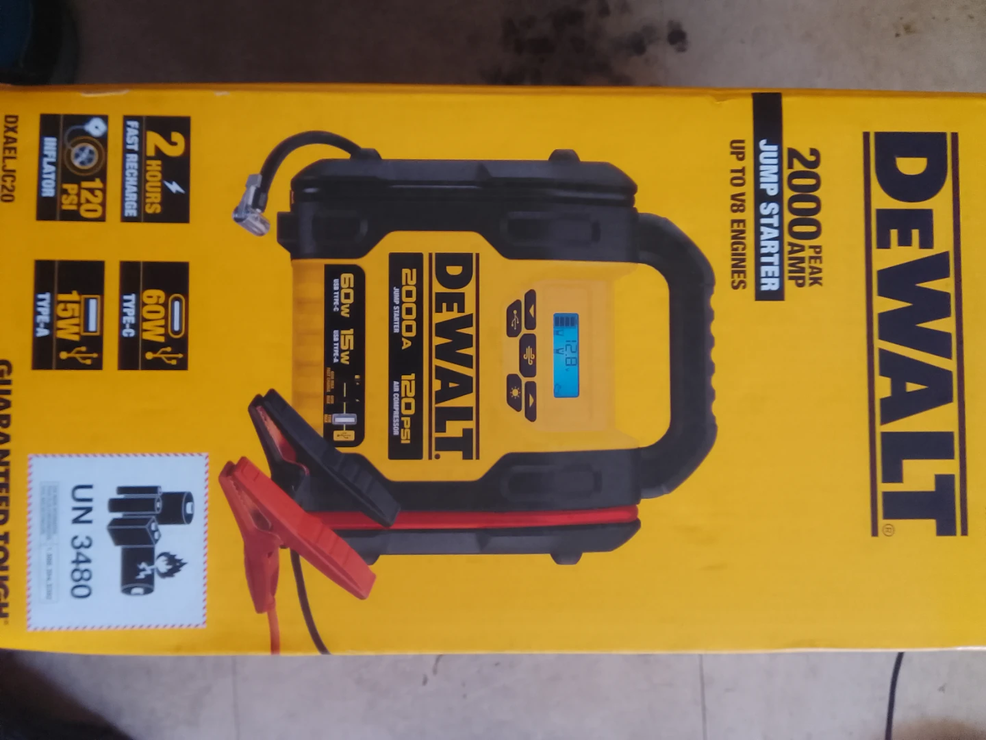 DEWALT 2000A Lithium Jump Starter & Air Compressor - photo 3