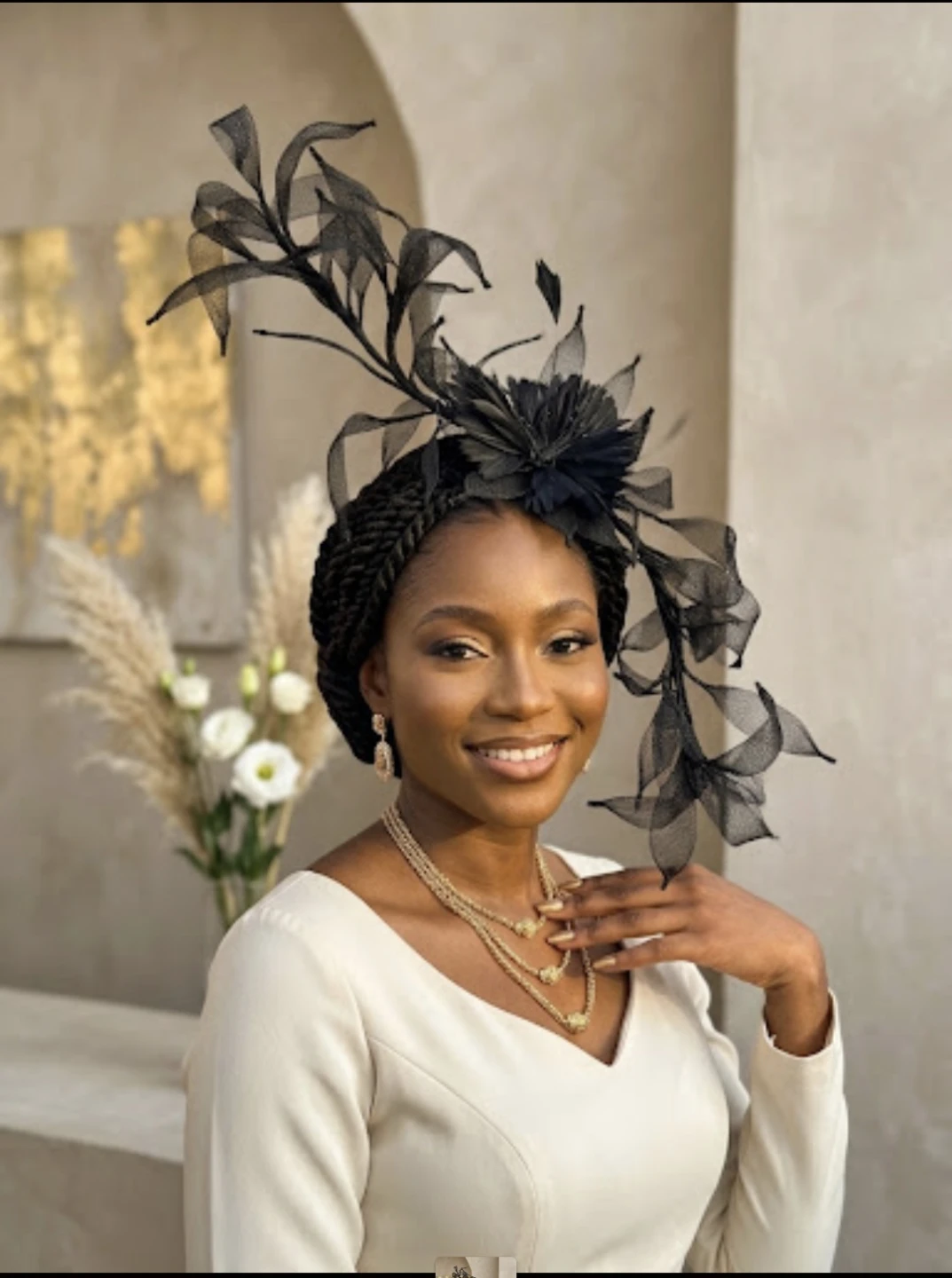 Elegant fascinator headpiece
