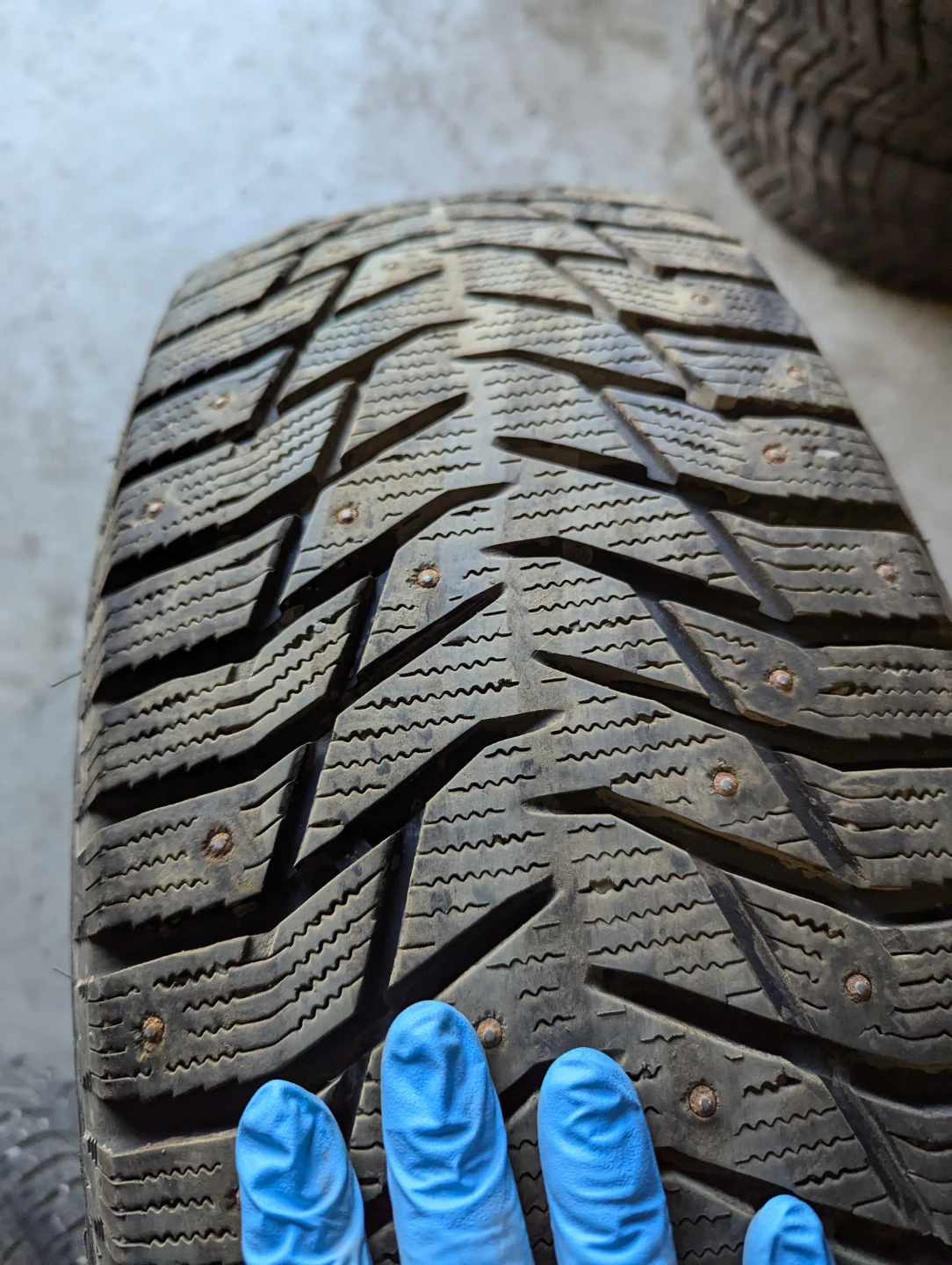 3 Tire Wintertrek Studdable Winter  265/70R16 - photo 2