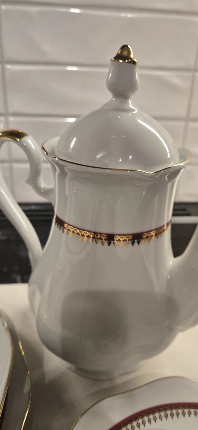 Vintage Porcelain Set with Gold Trim - photo 2