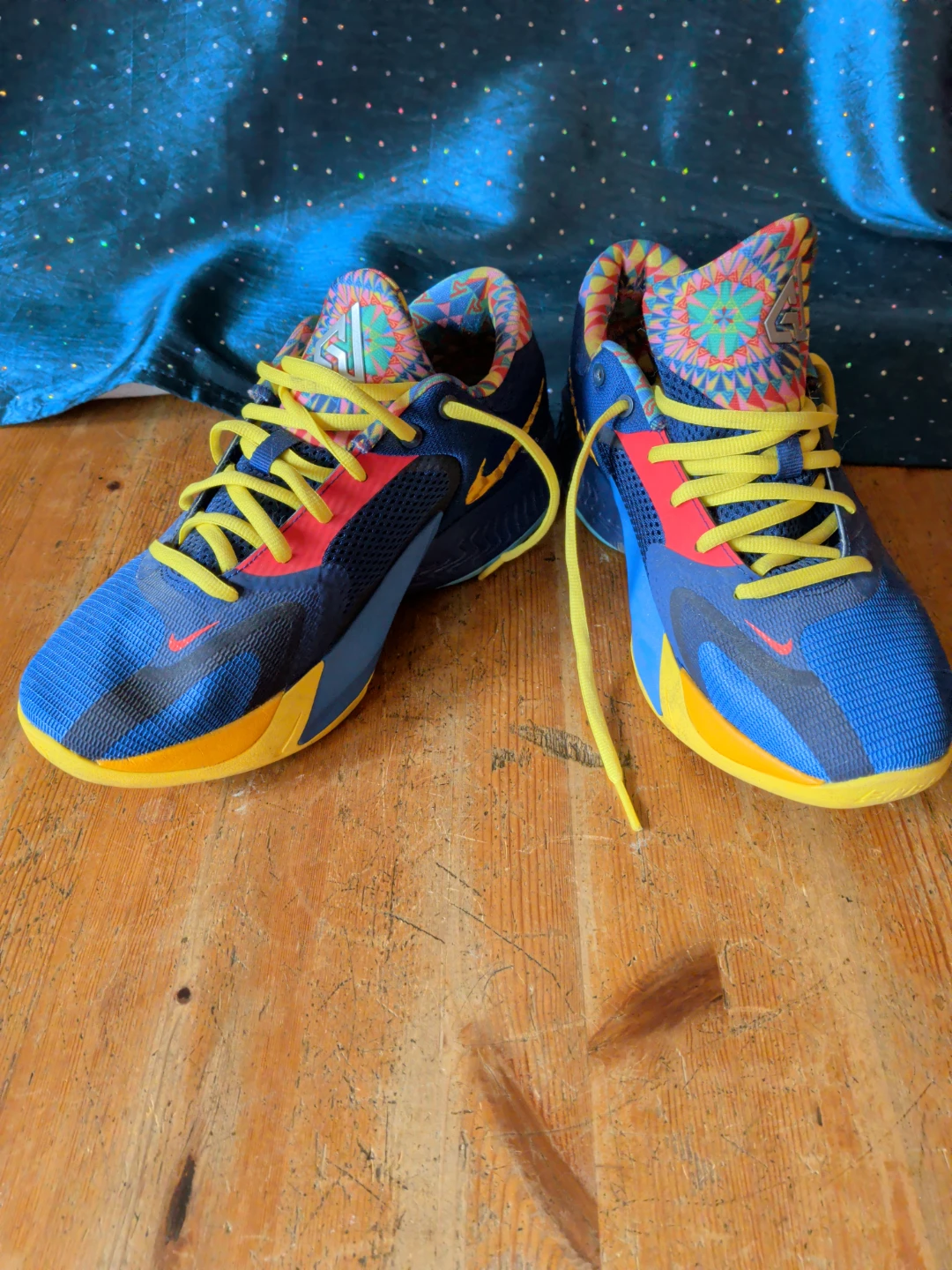 Nike Giannis Immortality 2 Basketball Shoes - Size 7Y