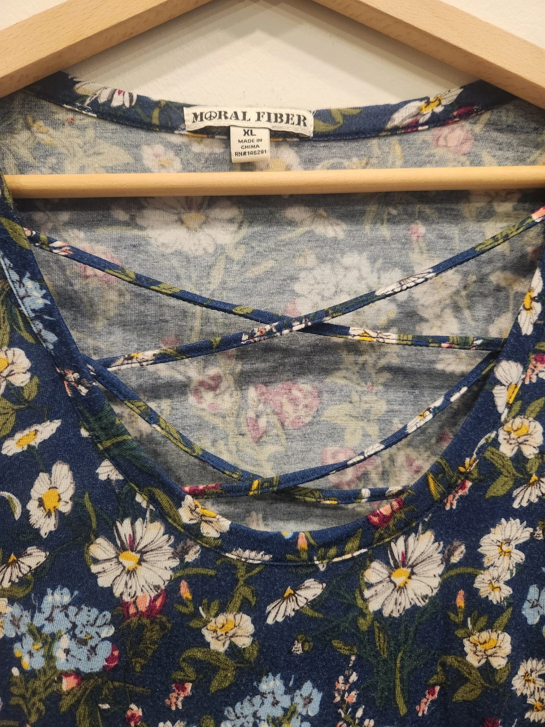 Moral Fiber floral long sleeve top XL - photo 2