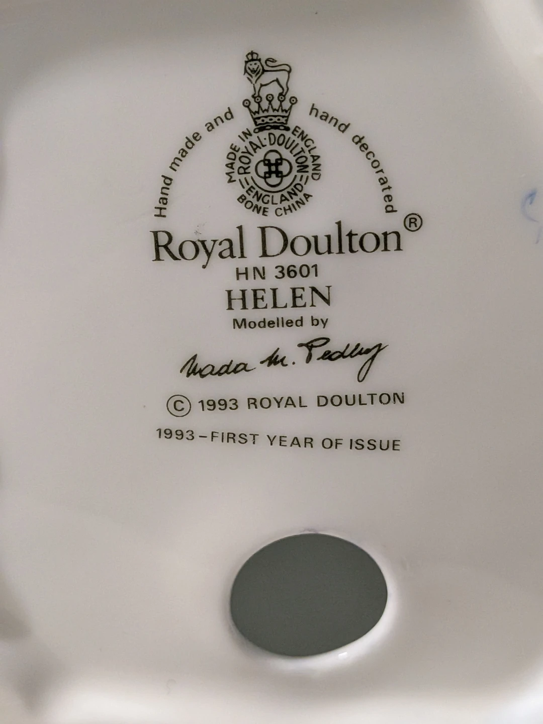 Royal Doulton "Helen" HN 3601 Figurine - photo 3