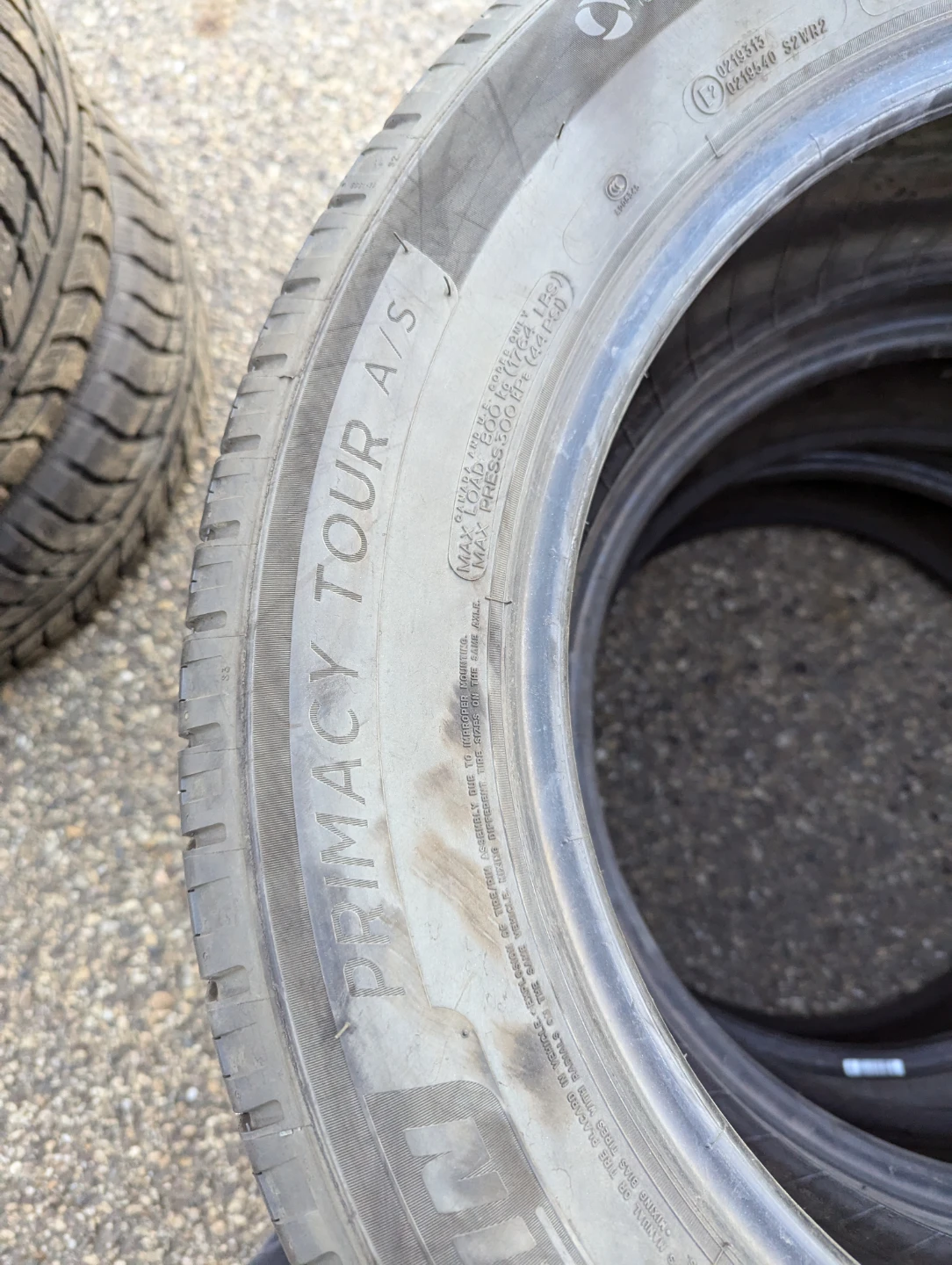 225/60R18  Michelin Primacy Tour A/S Tires - photo 3