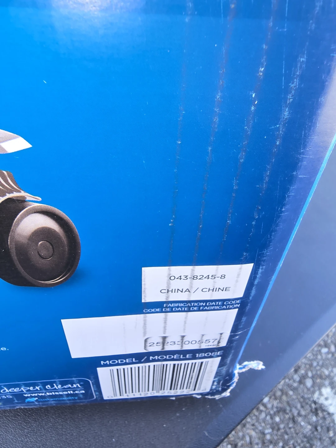Bissell AeroSwift Compact Upright Bagless Vacuum