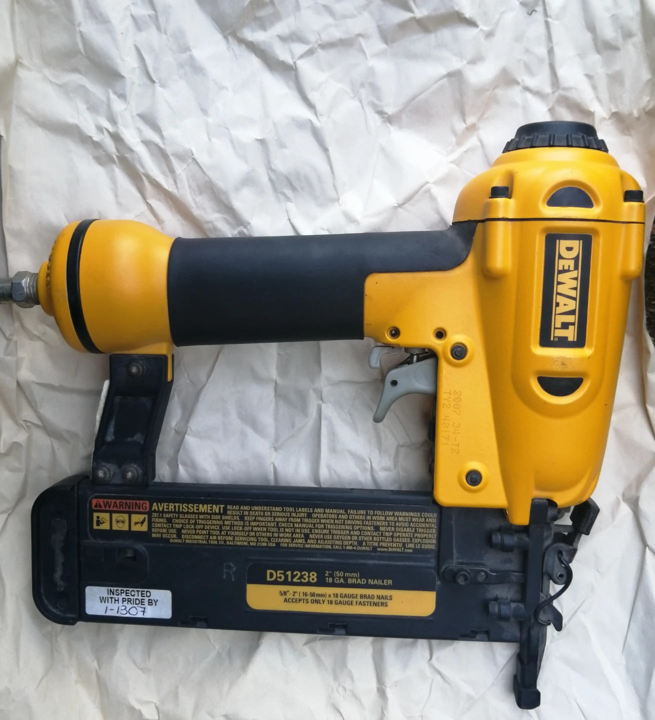 DeWalt D51238 18 Gauge Brad Nailer