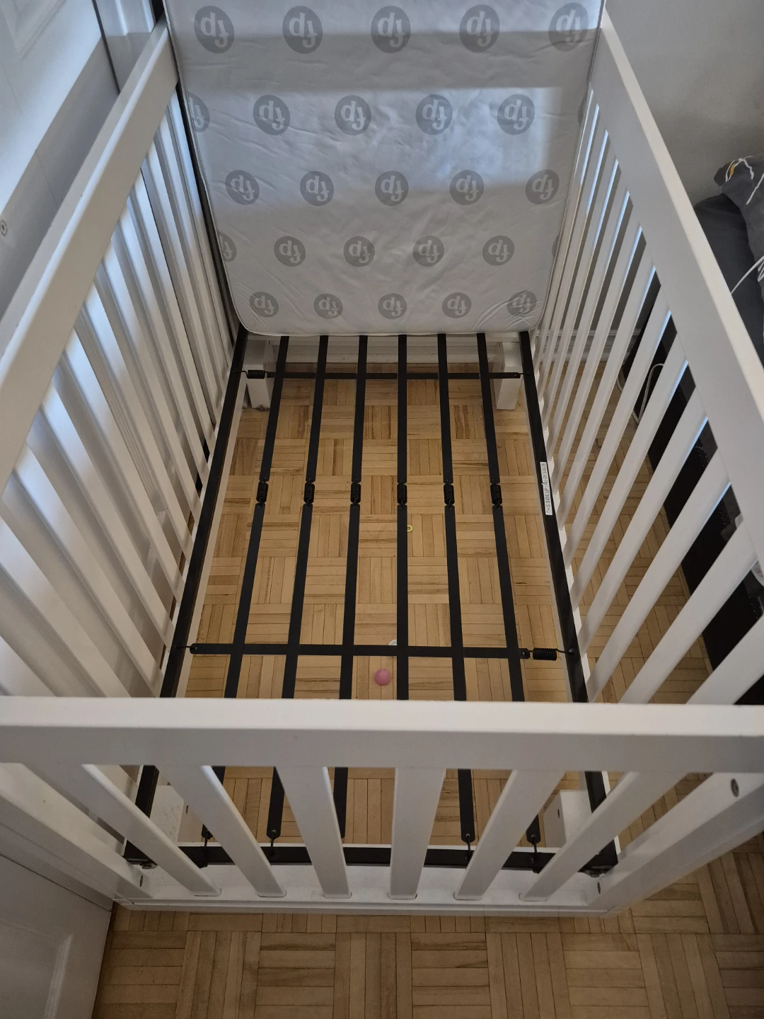Fisher-Price White Crib - photo 4