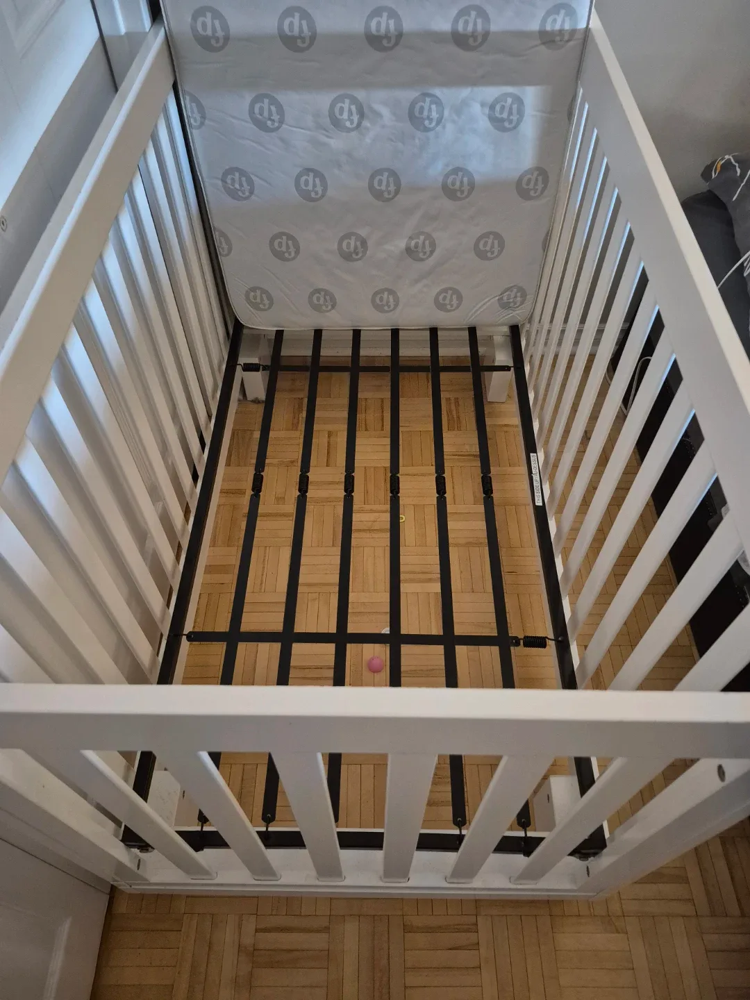 Fisher-Price White Crib - photo 4