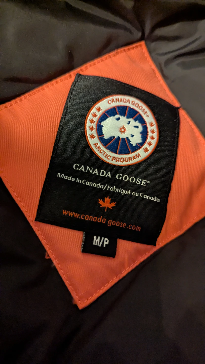 Canada Goose Parka Size Medium - photo 2