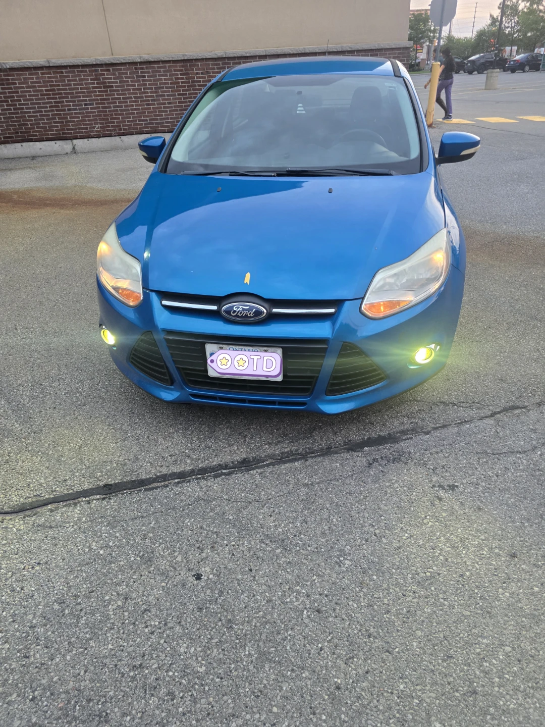 Blue Ford Focus SE - photo 3