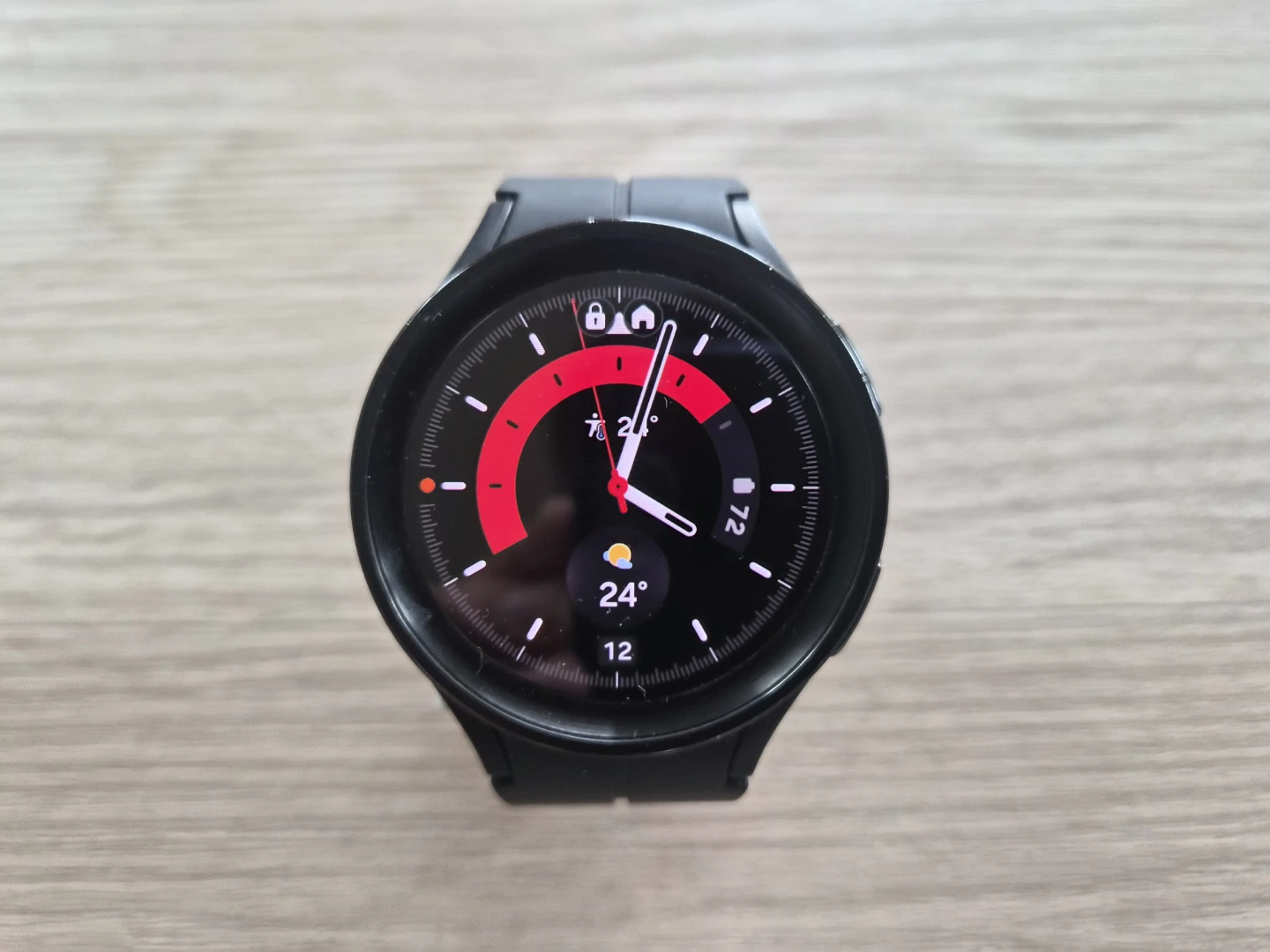 Samsung Galaxy Watch5 Pro (45mm, Black Titanium) - photo 2