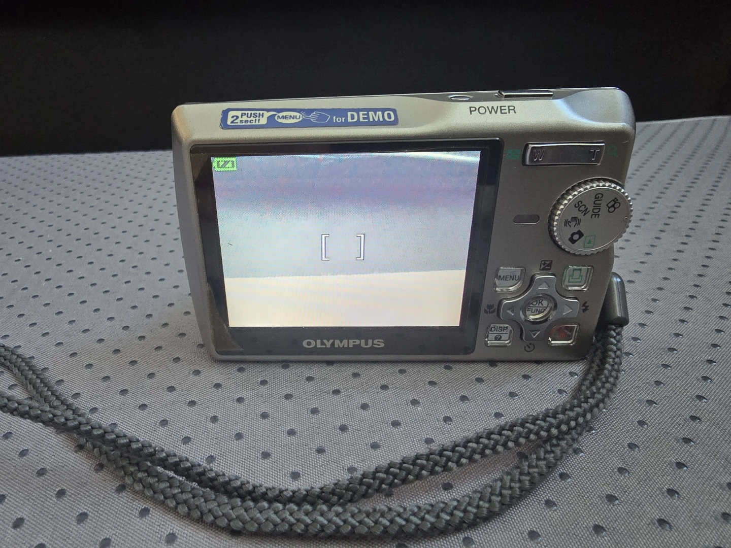 Olympus Stylus 710 Digital Camera - photo 2