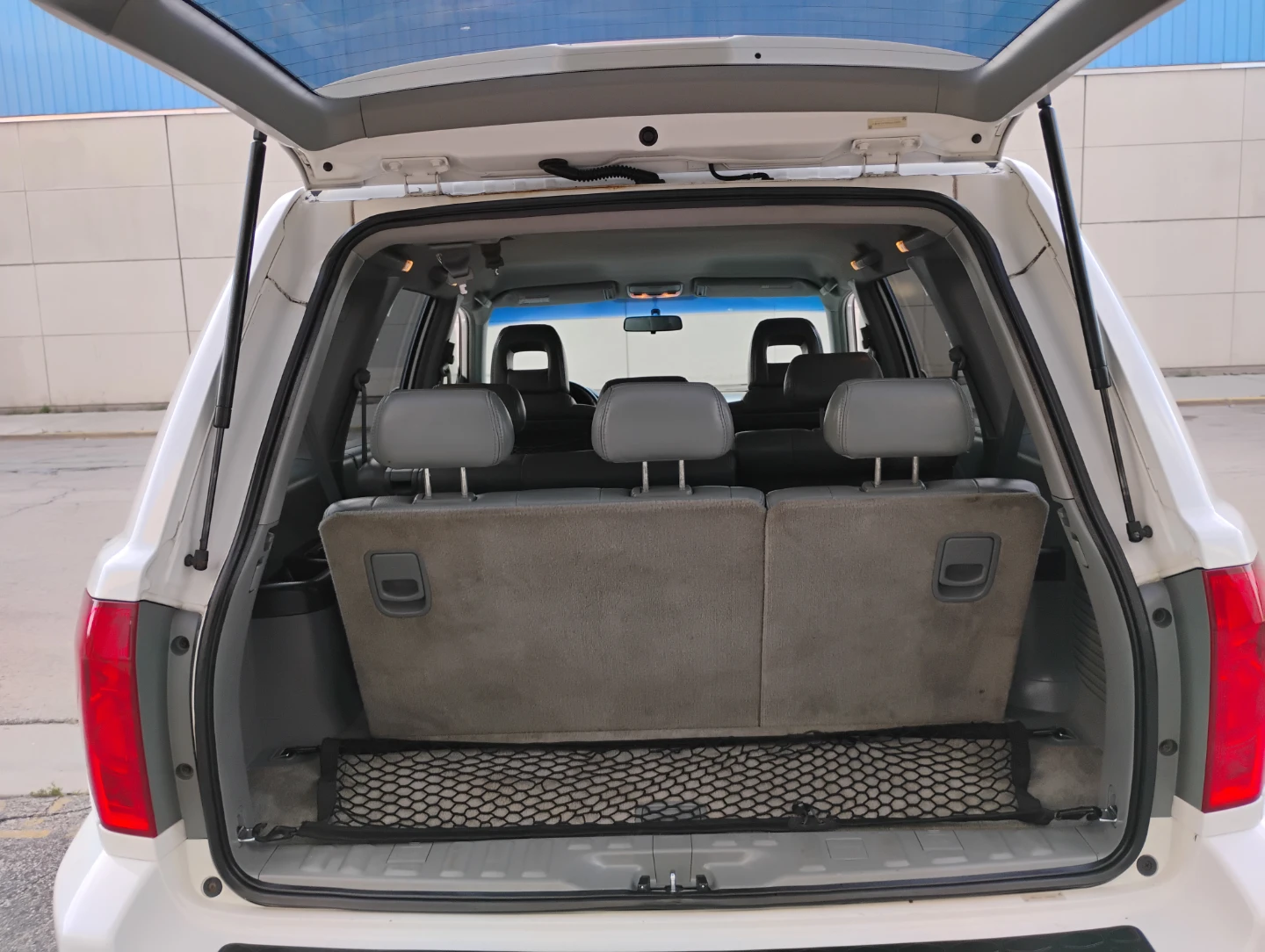White Honda Pilot SUV - photo 5