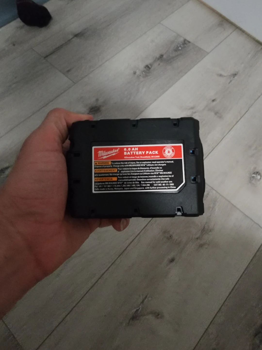 Milwaukee M18 REDLITHIUM 6.0 Ah Battery - photo 3