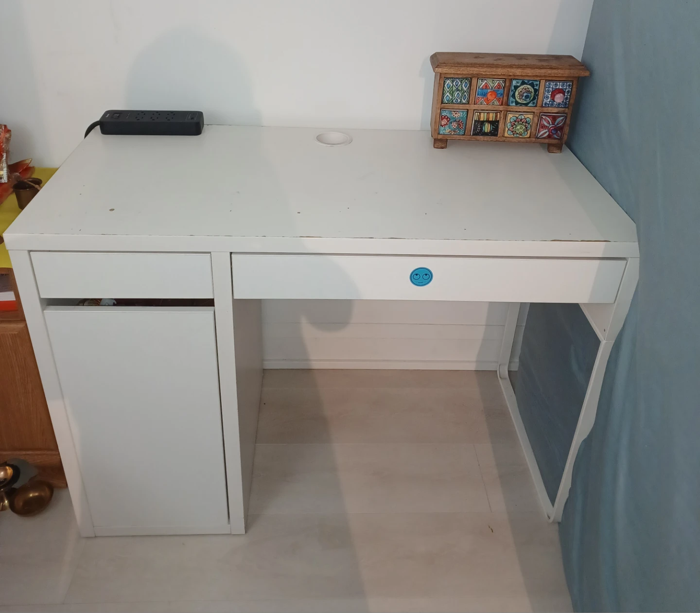 IKEA MICKE Desk, White - photo 3
