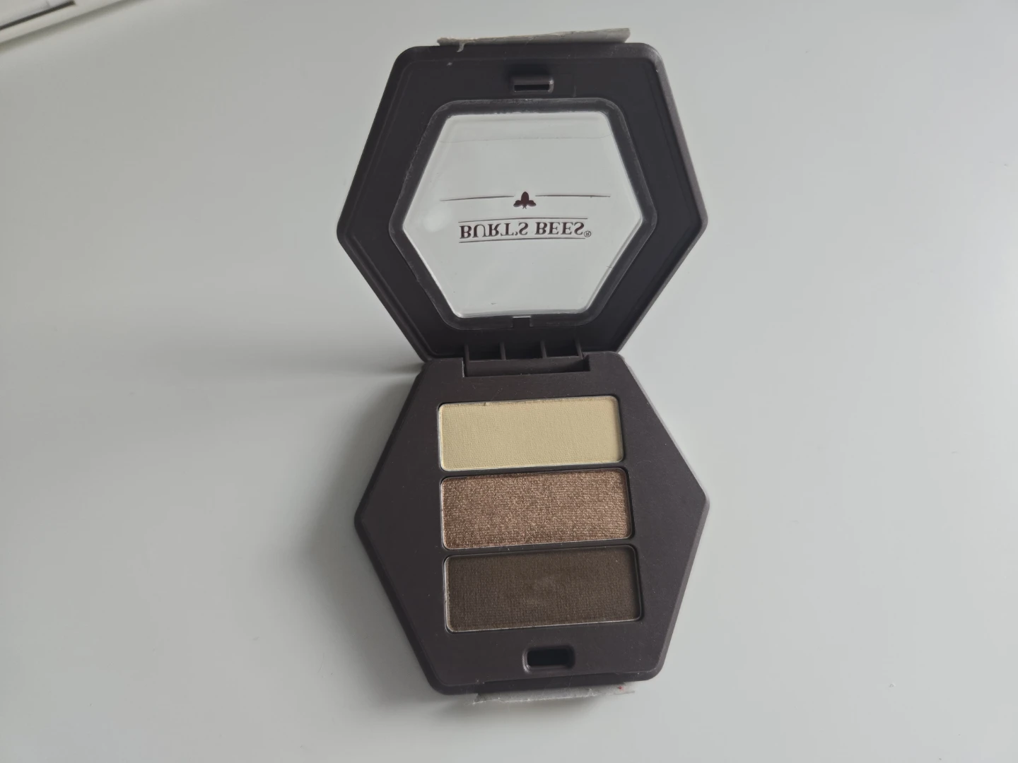 Free! Burt's Bees Eyeshadow Trio - Dusky Woods 1520 - photo 2