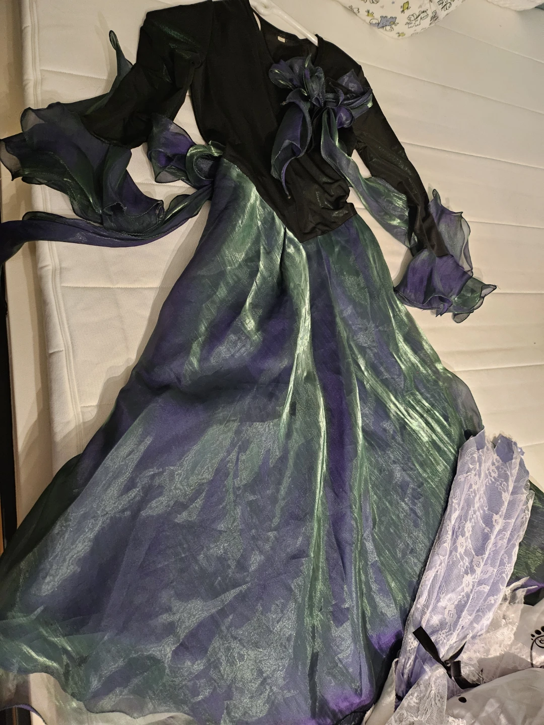 Two Assorted Halloween Costumes - photo 2