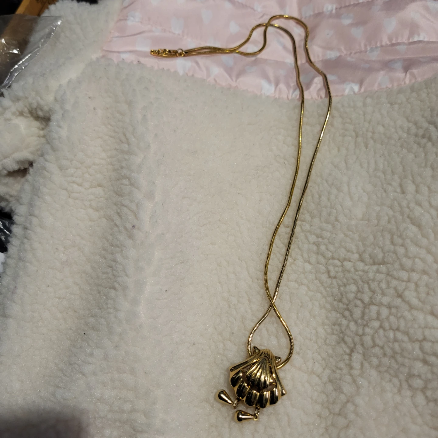 Gold-tone Shell Pendant Necklace