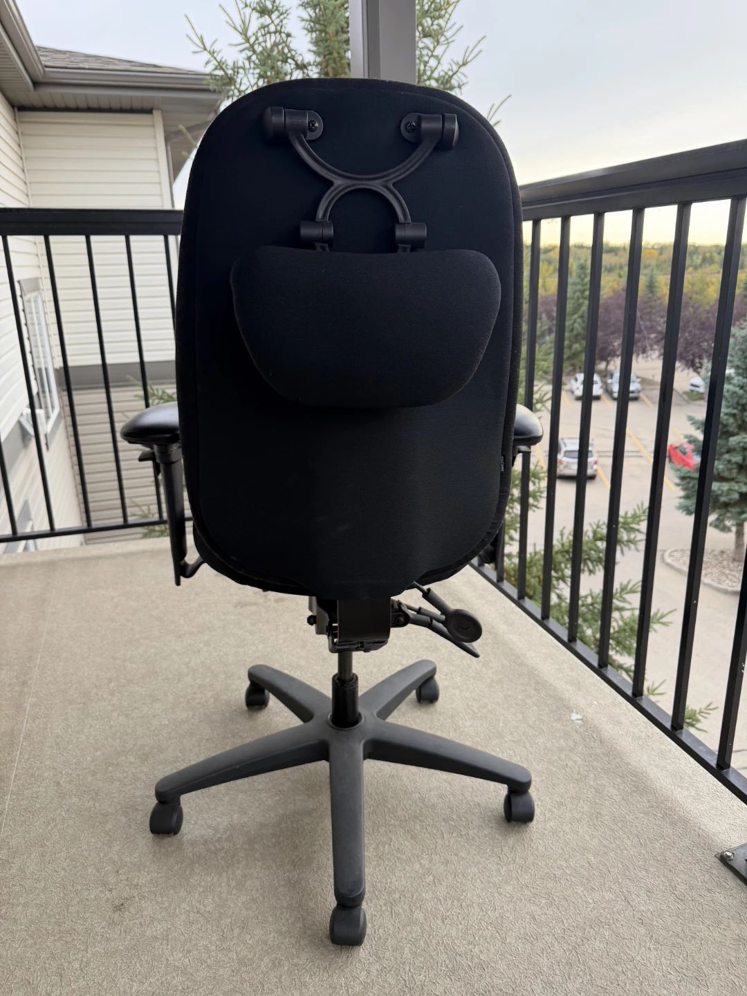 Black Ergonomic Office Chair - photo 2