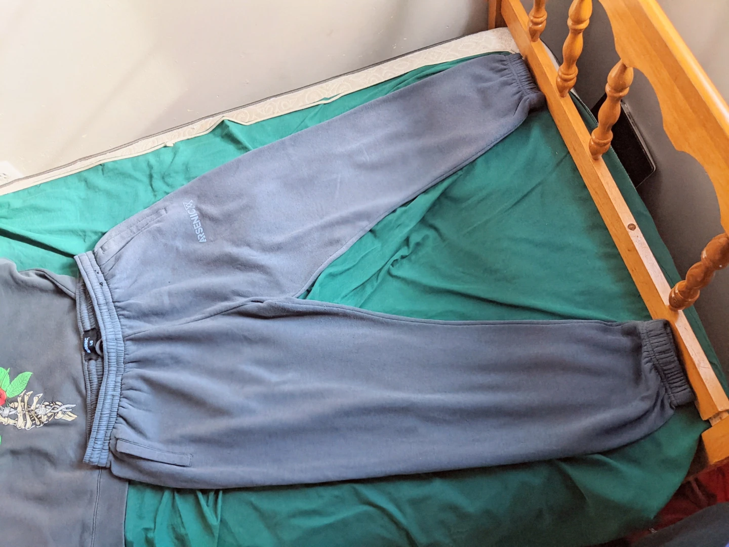 Arsenic Matching Hoodie and Joggers Set - photo 2