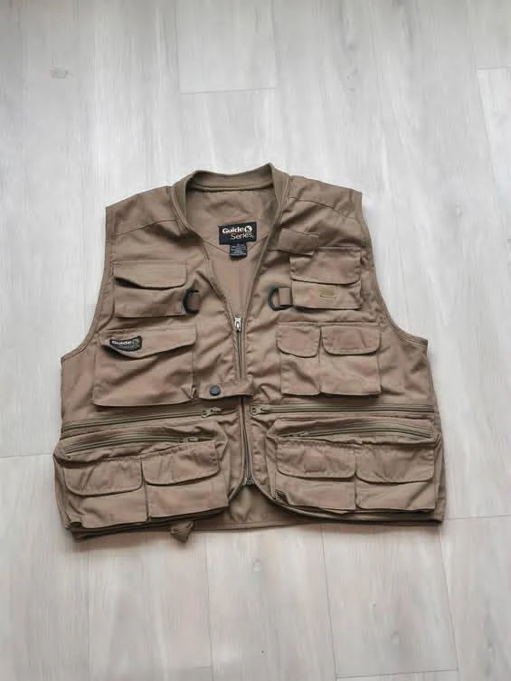 Guide Series Tan Fishing Vest - Size Small