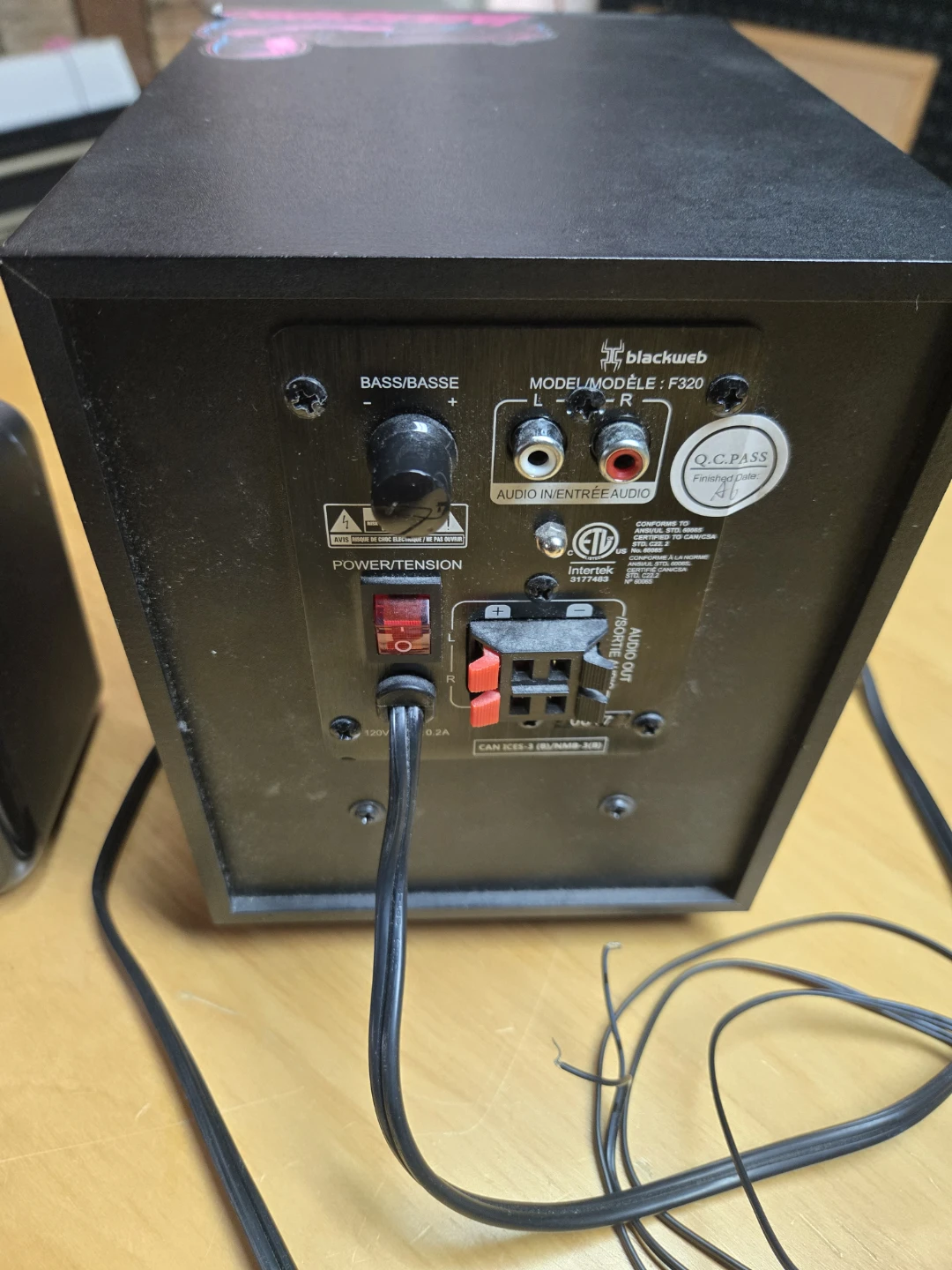 Blackweb F320 Speaker System - photo 4