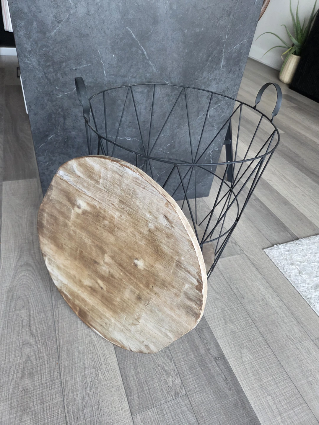 Rustic Wire Storage Side Table - photo 3