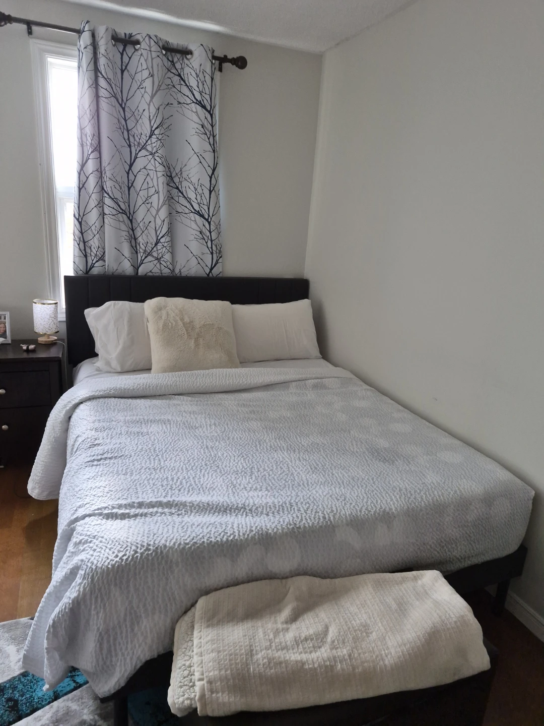 Double bed frame and mattress