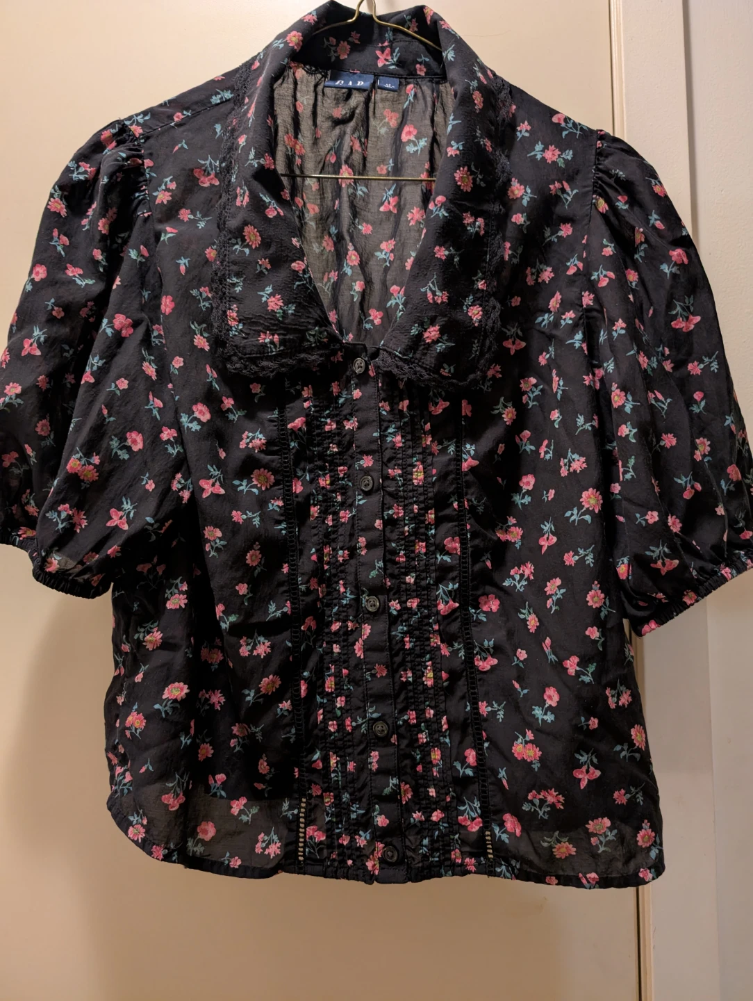 Gap Floral Button-Down Shirt