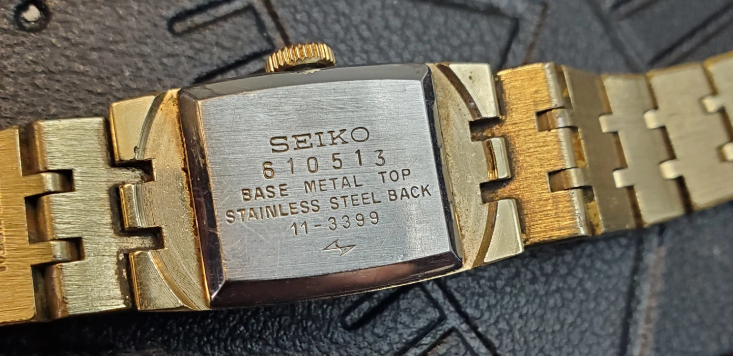 Vintage Seiko Gold-Tone Ladies Wristwatch - photo 2