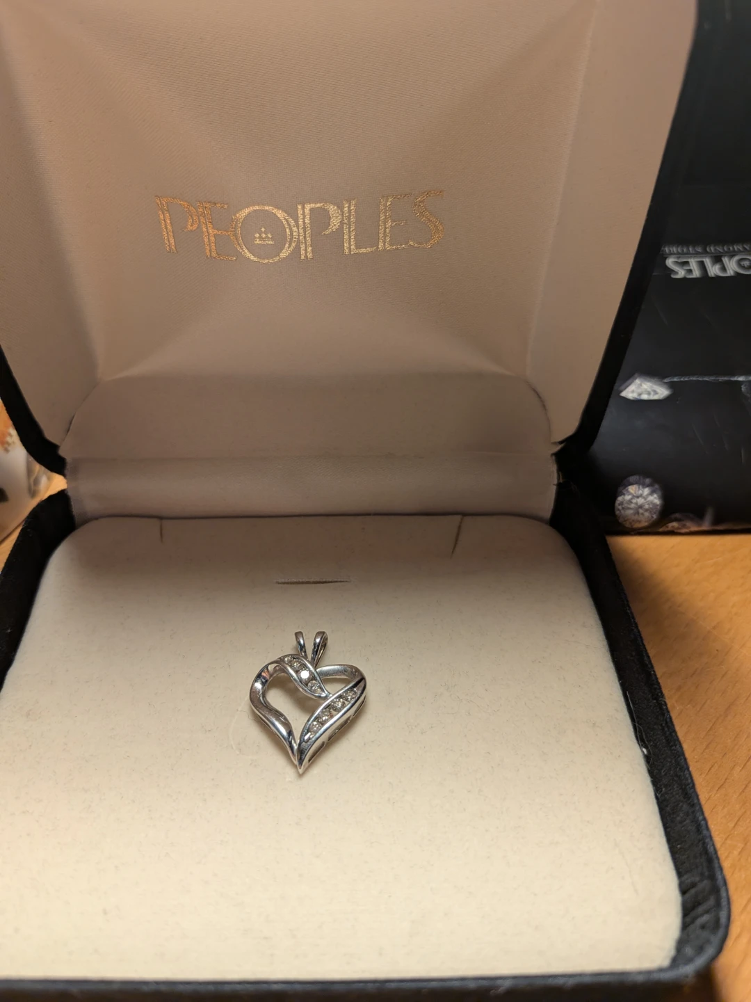 Peoples Diamond Heart Pendant - photo 2