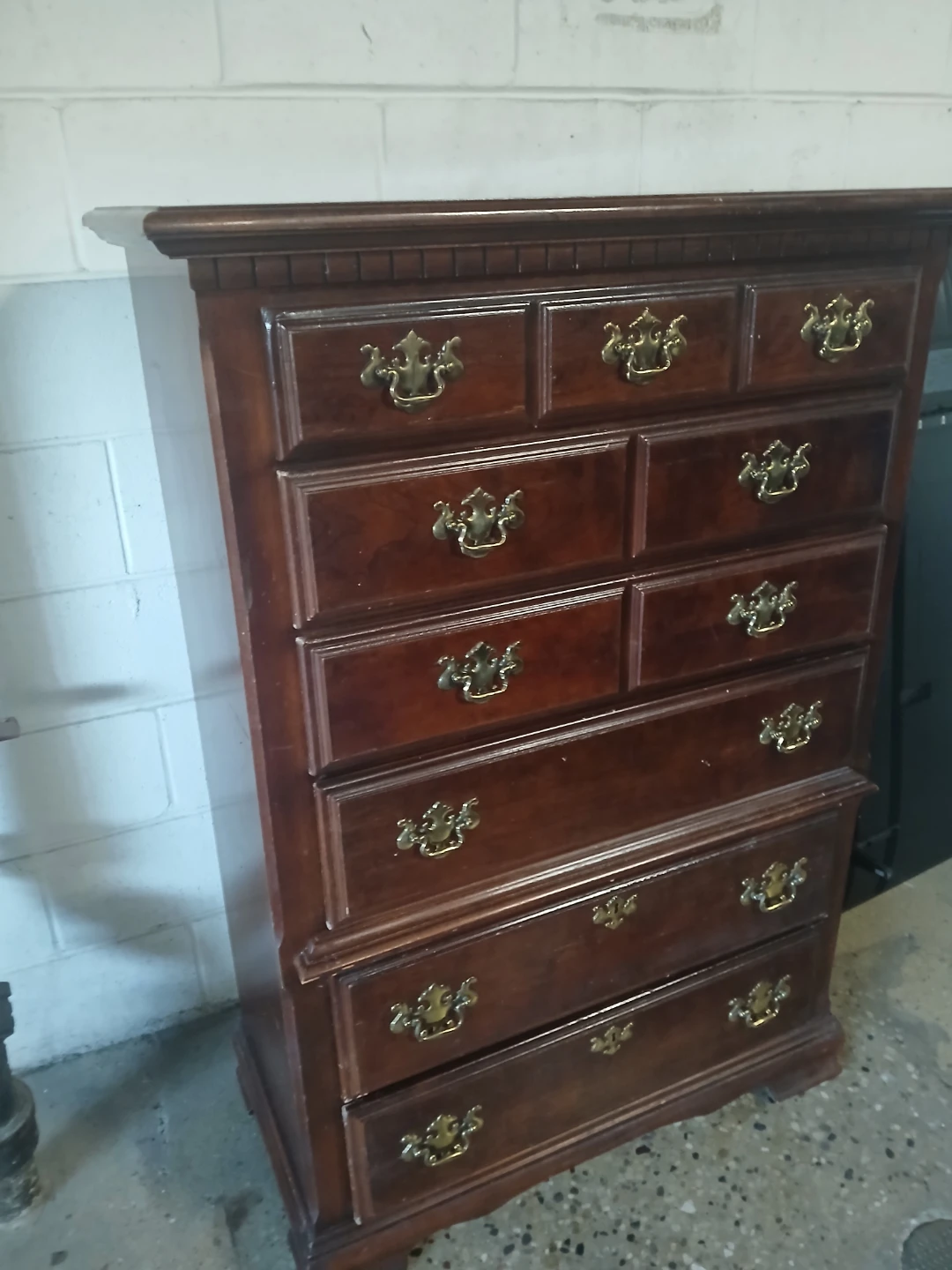 DRESSER - photo 2