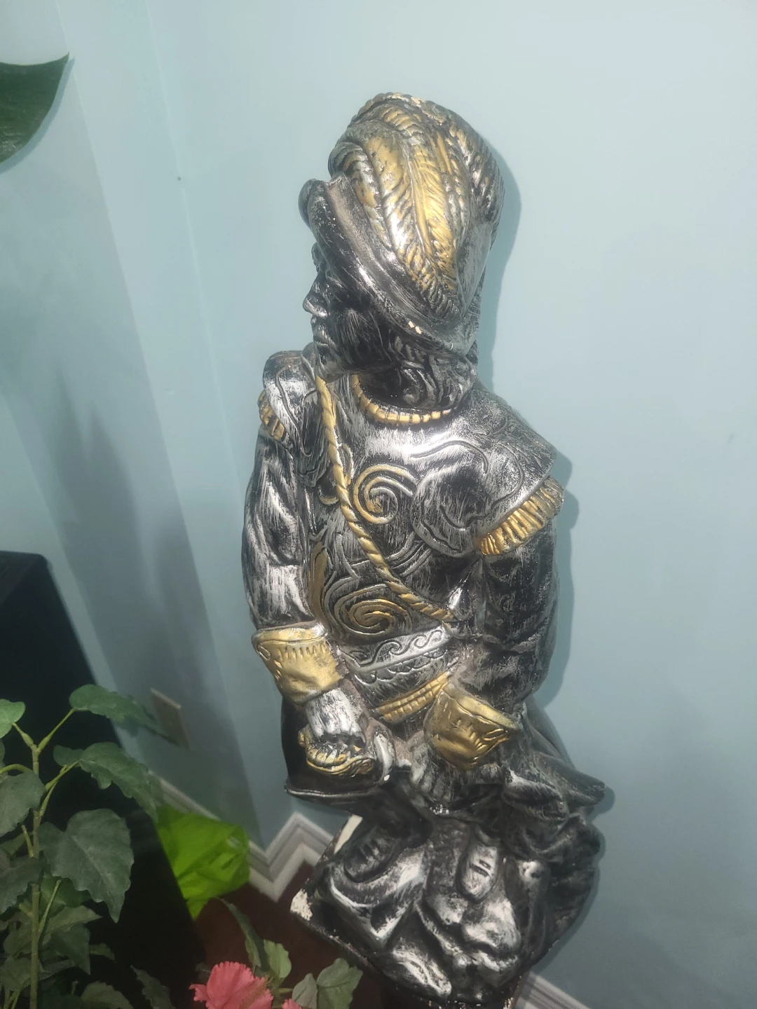 Decorative Knight Statue on Pedestal - photo 2