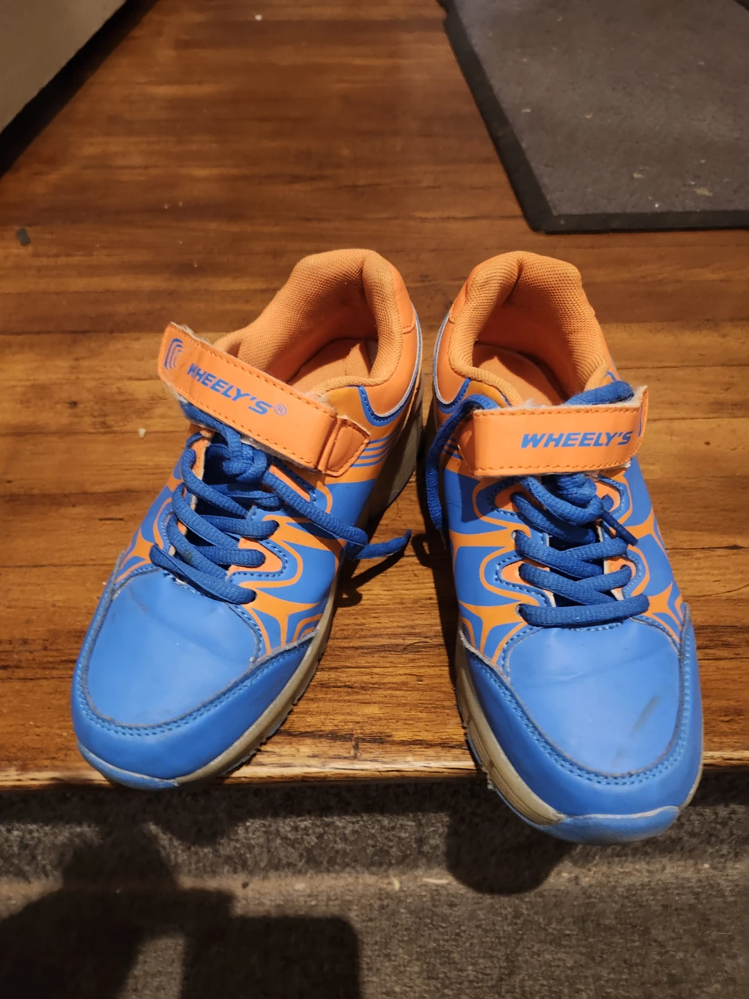 Wheely's Roller Shoes - Blue and Orange Kids size 3 / 4 - photo 3