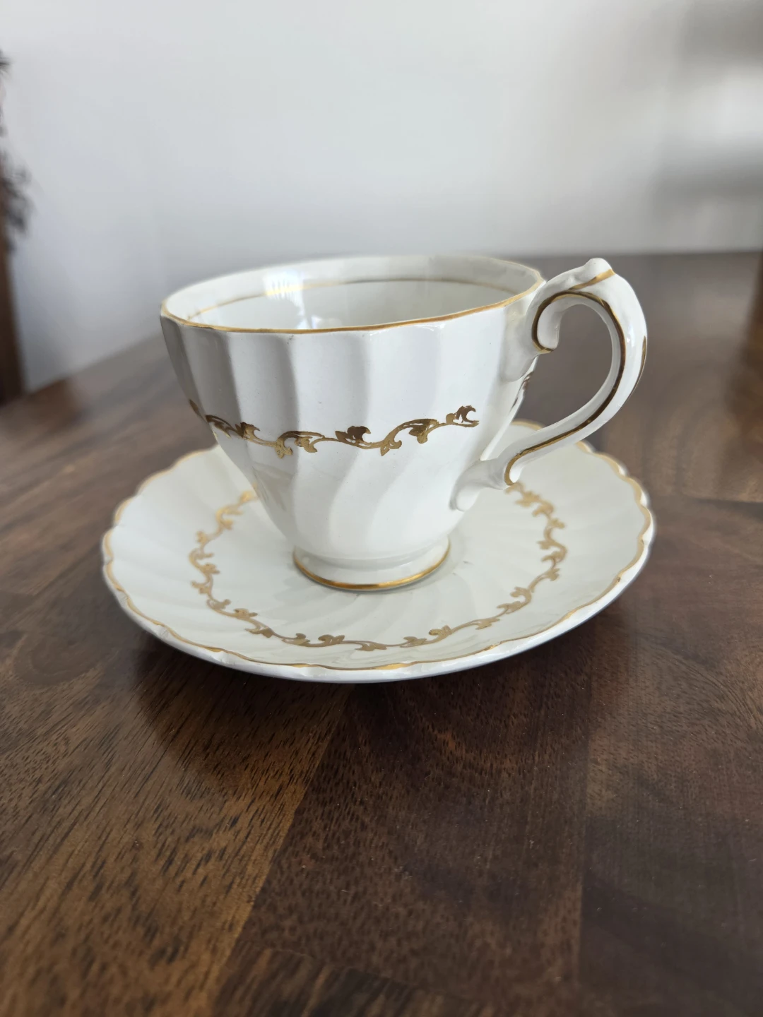 Vintage 1950's Myott's St. Regis Ironstone Dinnerware Set - photo 4