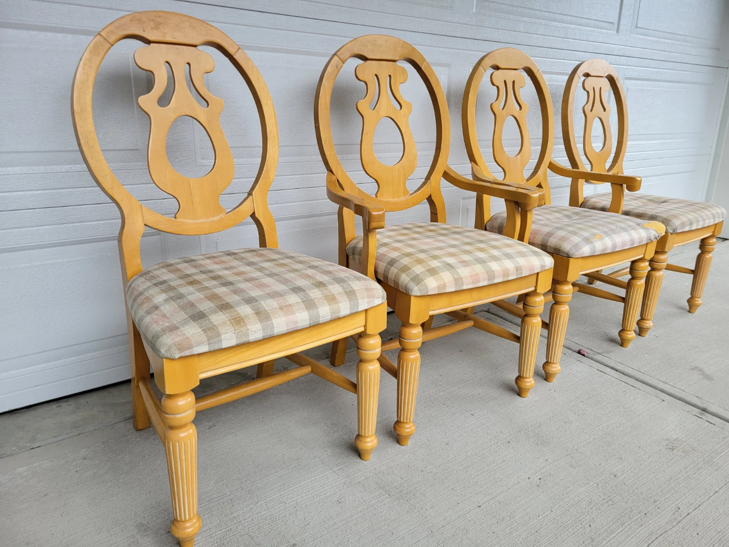 Set of Vintage Country French / Neoclassical Style Dining Chairs