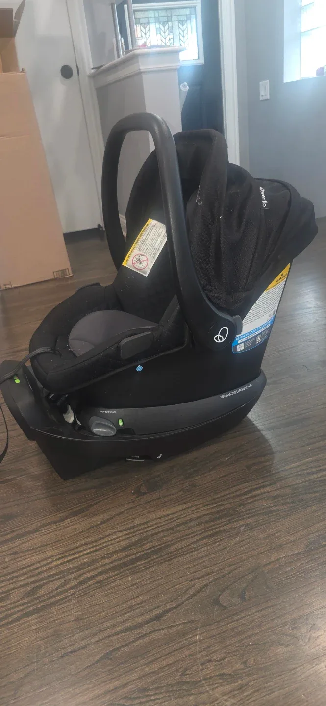 Evenflo Revolve360 Litemax Infant Car Seat - photo 3