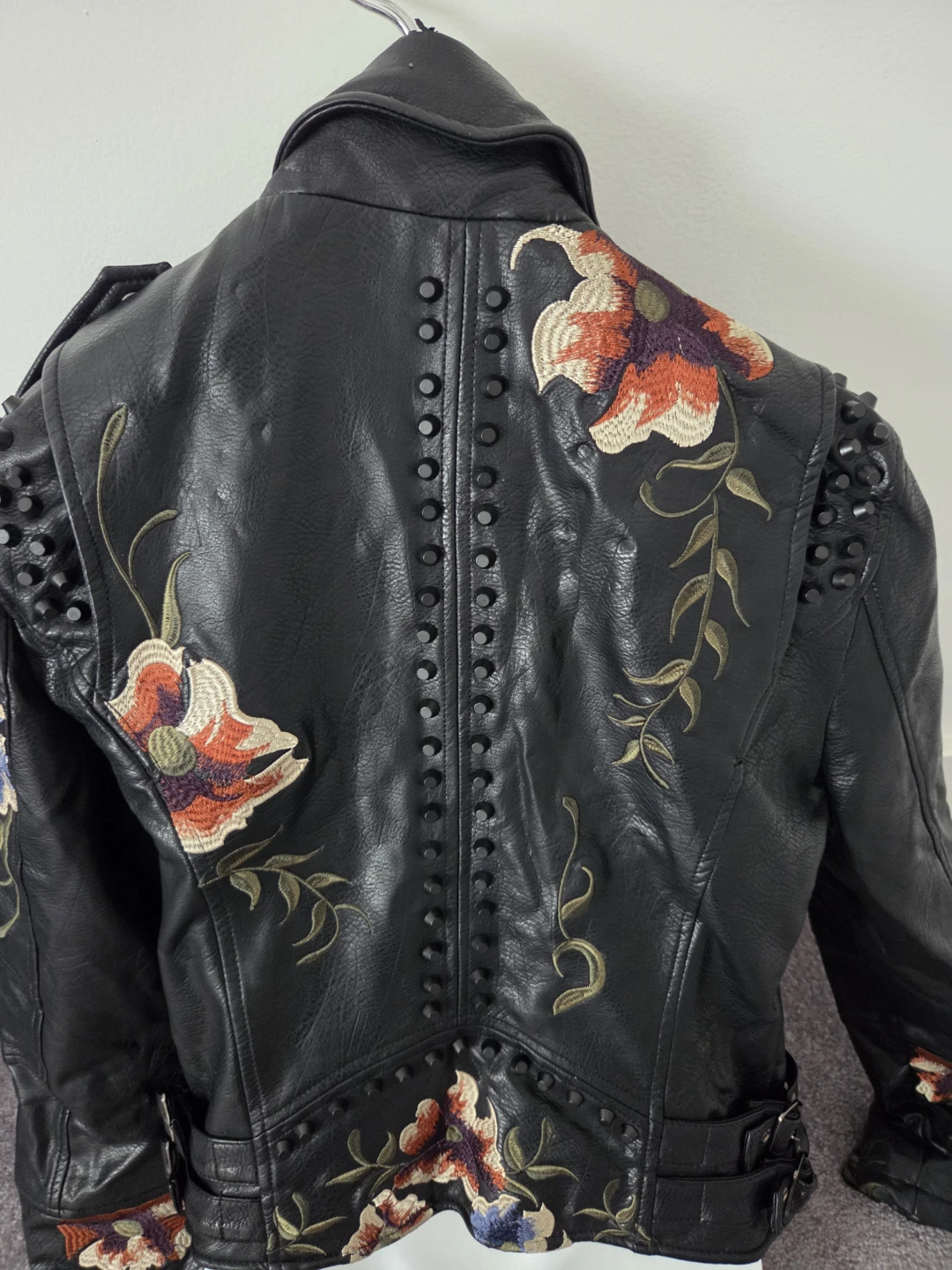 Black floral embroidered leather moto jacket - photo 3